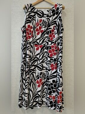 Jones Studio Black & White Floral Dress with Red Accents